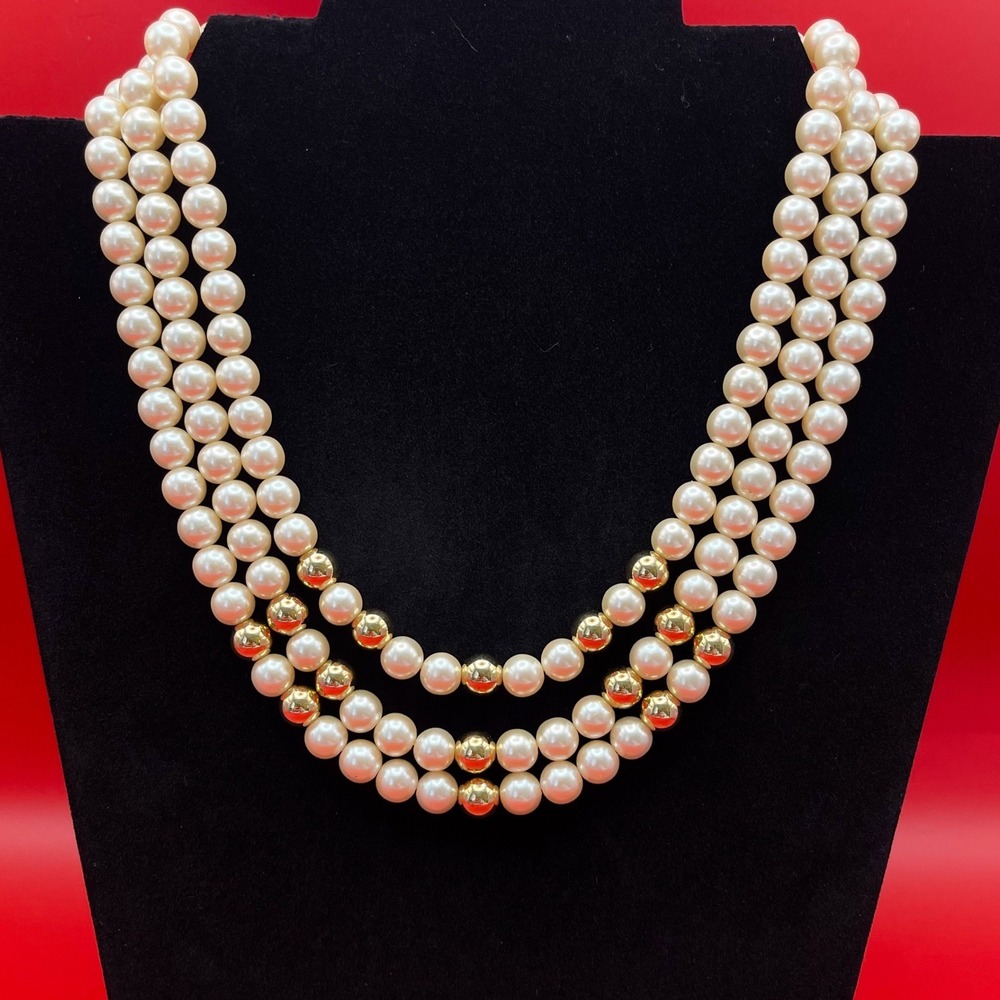 Liz Claiborne Vintage 3‎ Strand Faux Pearl Gold Tone Bead Statement Necklace 80s